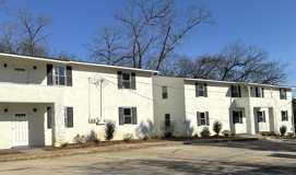 450 W Franklin St - Photo 1 of 1