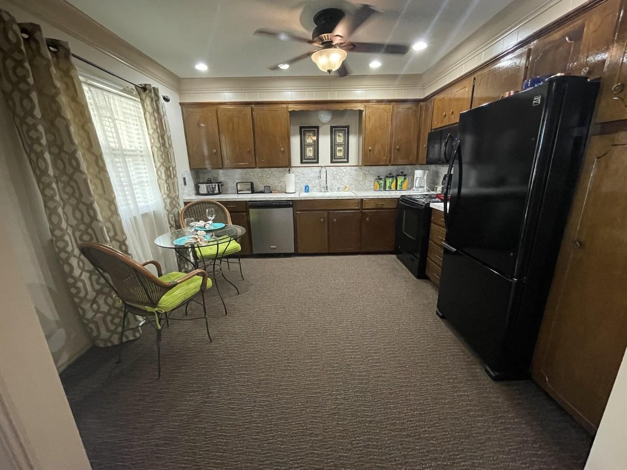 912 Canyon - Photo 5 of 30