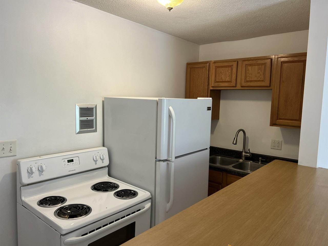 401 North Bottoms St Sparta IL 62286 - Photo 2 of 10