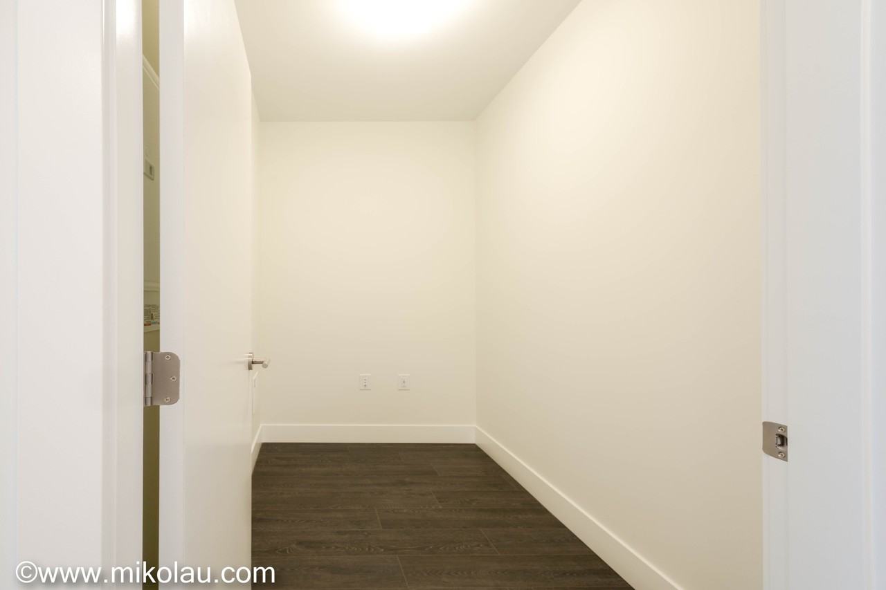 3438 West Sawmill Crescent - 506 - 1 #1 - Photo 5 of 10