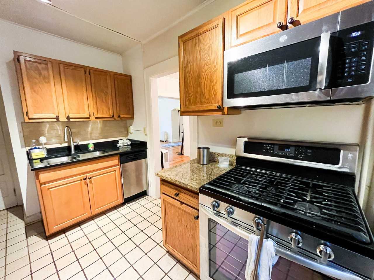 107 Cayuga Heights Road - Photo 3 of 26