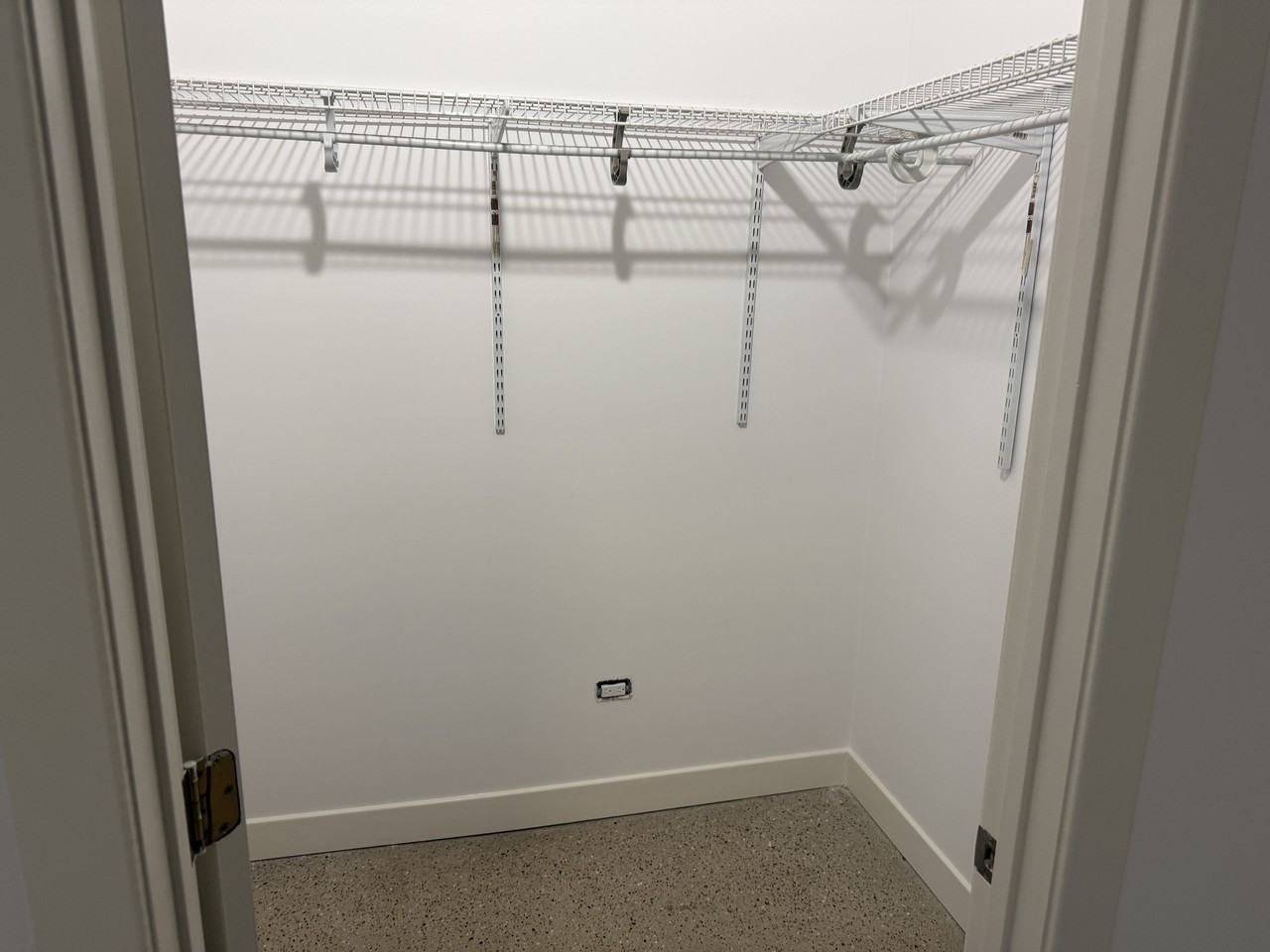 1659 OGDEN PROPERTY LLC - Photo 5 of 8