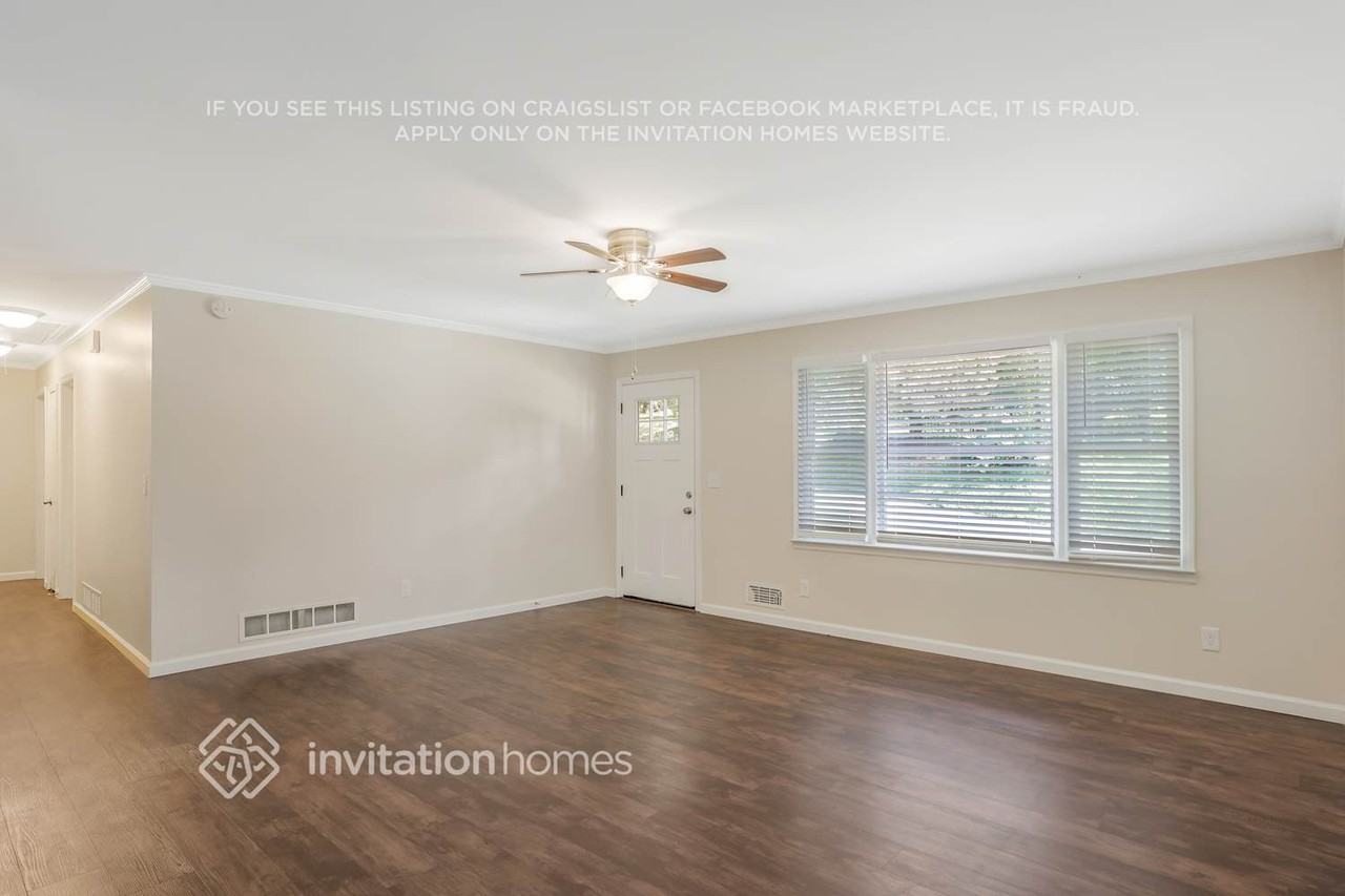 455 Lemon St Ne - Photo 4 of 23