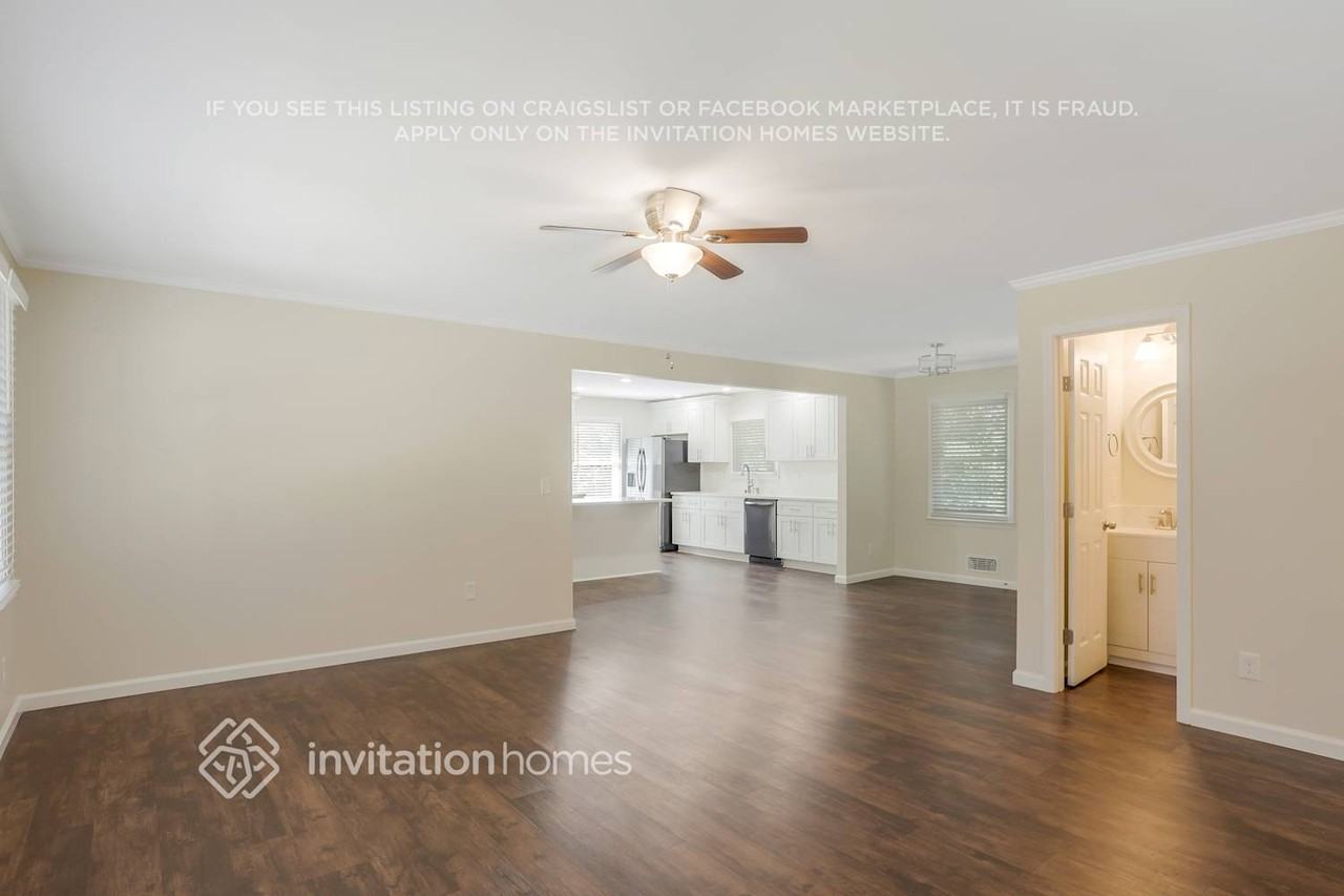 455 Lemon St Ne - Photo 5 of 23