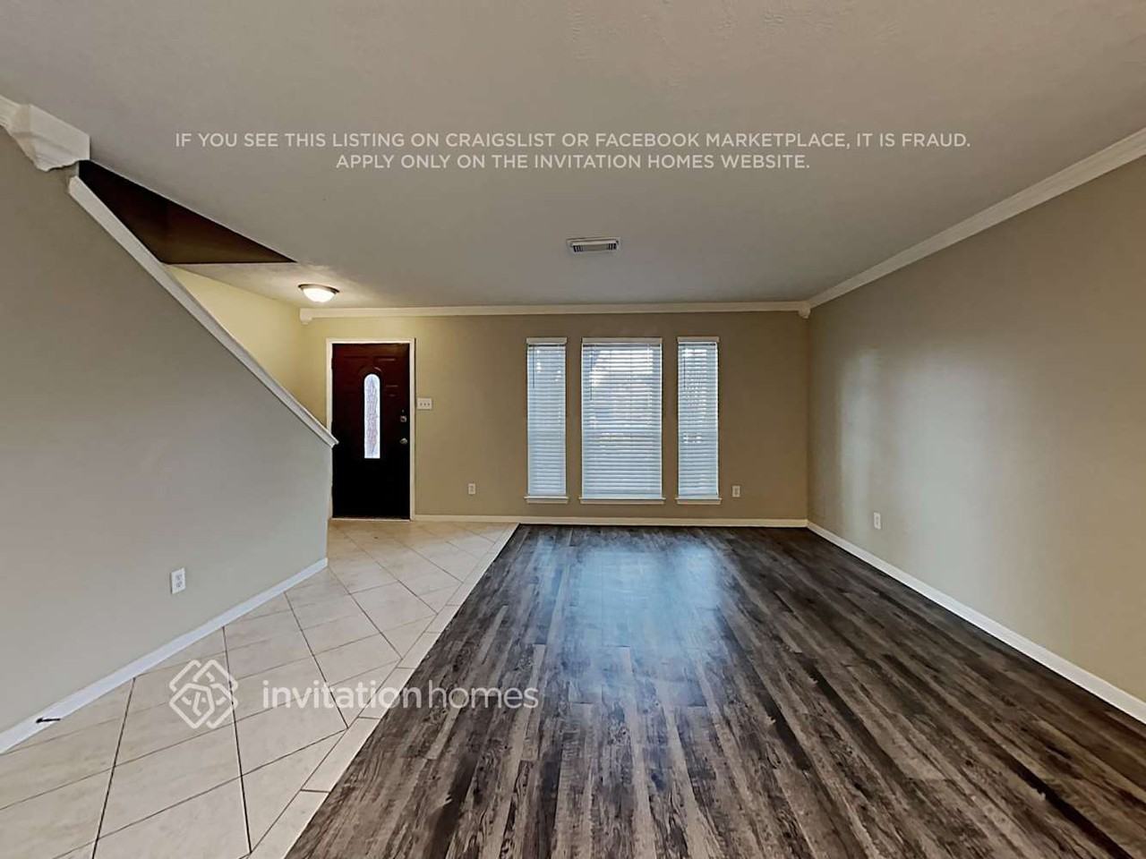 10502 Mills Cove St - Photo 4 of 18