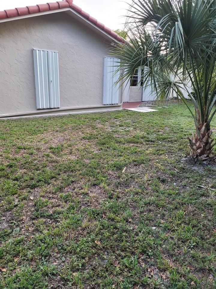 9039 Nw 21st Ct - Photo 2 of 8