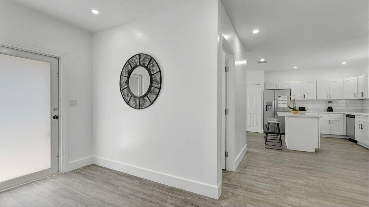 Ne 142nd St - Photo 2 of 30