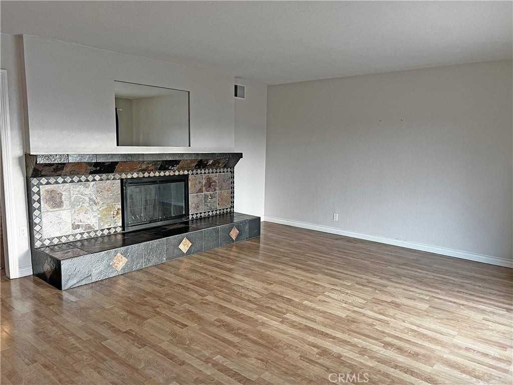 3944 Florac Ave - Photo 4 of 37