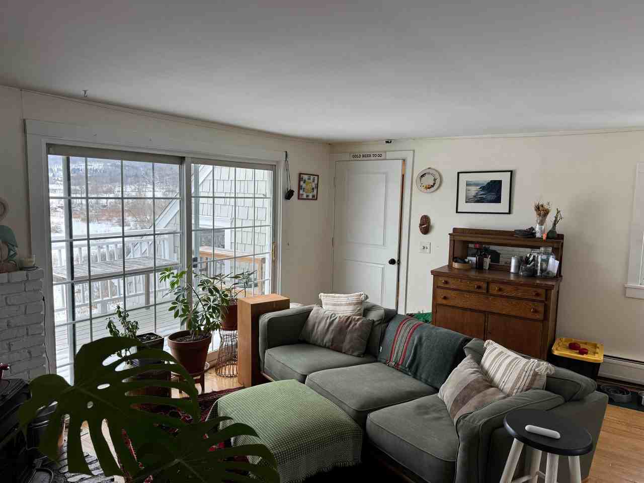 1017 Pucker St - Photo 3 of 9