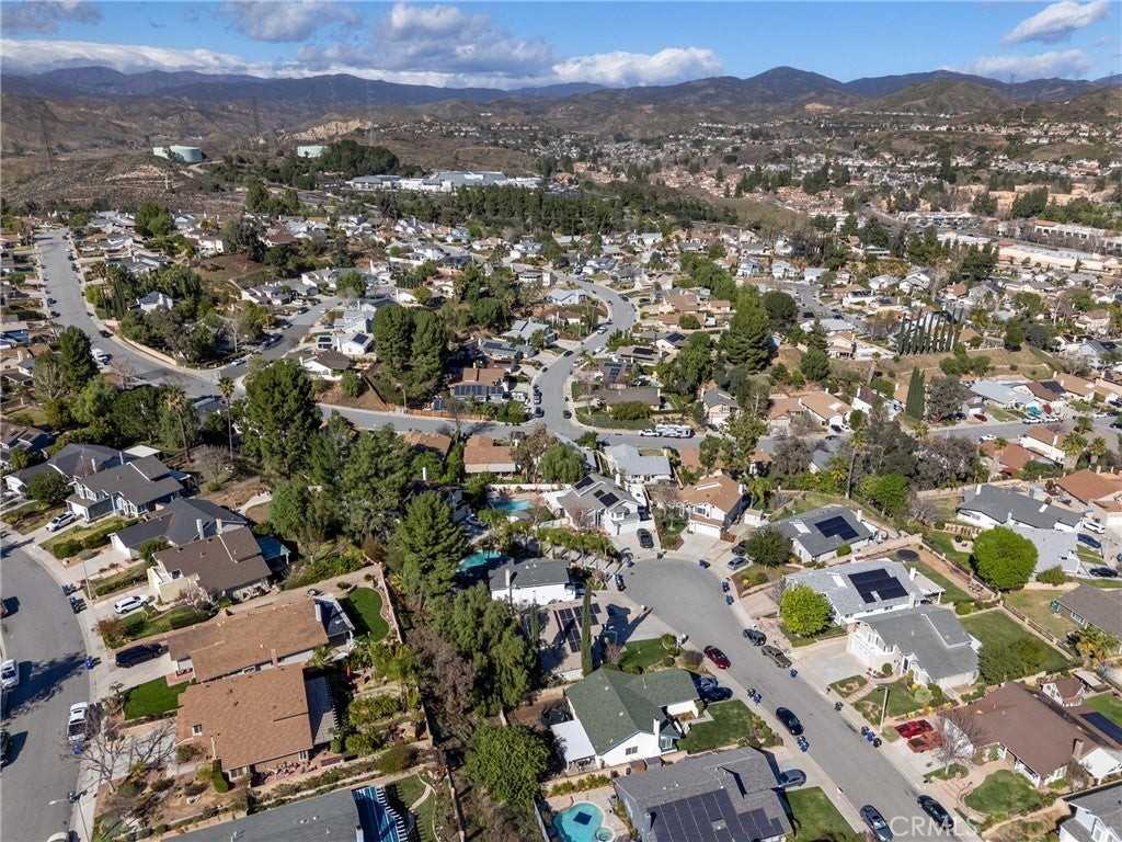 27845 Alder Glen Cir - Photo 4 of 29