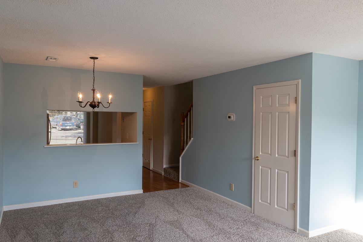 212 Saint Andrews Ln - Photo 3 of 13