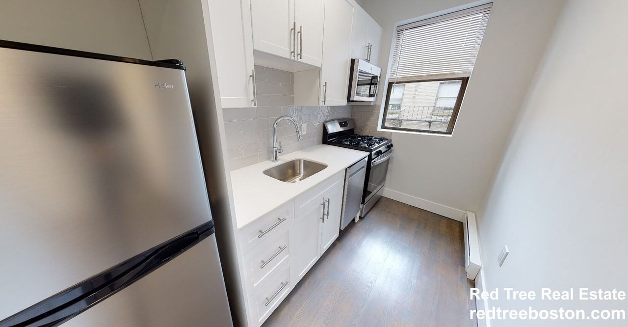 81 Park Dr #25