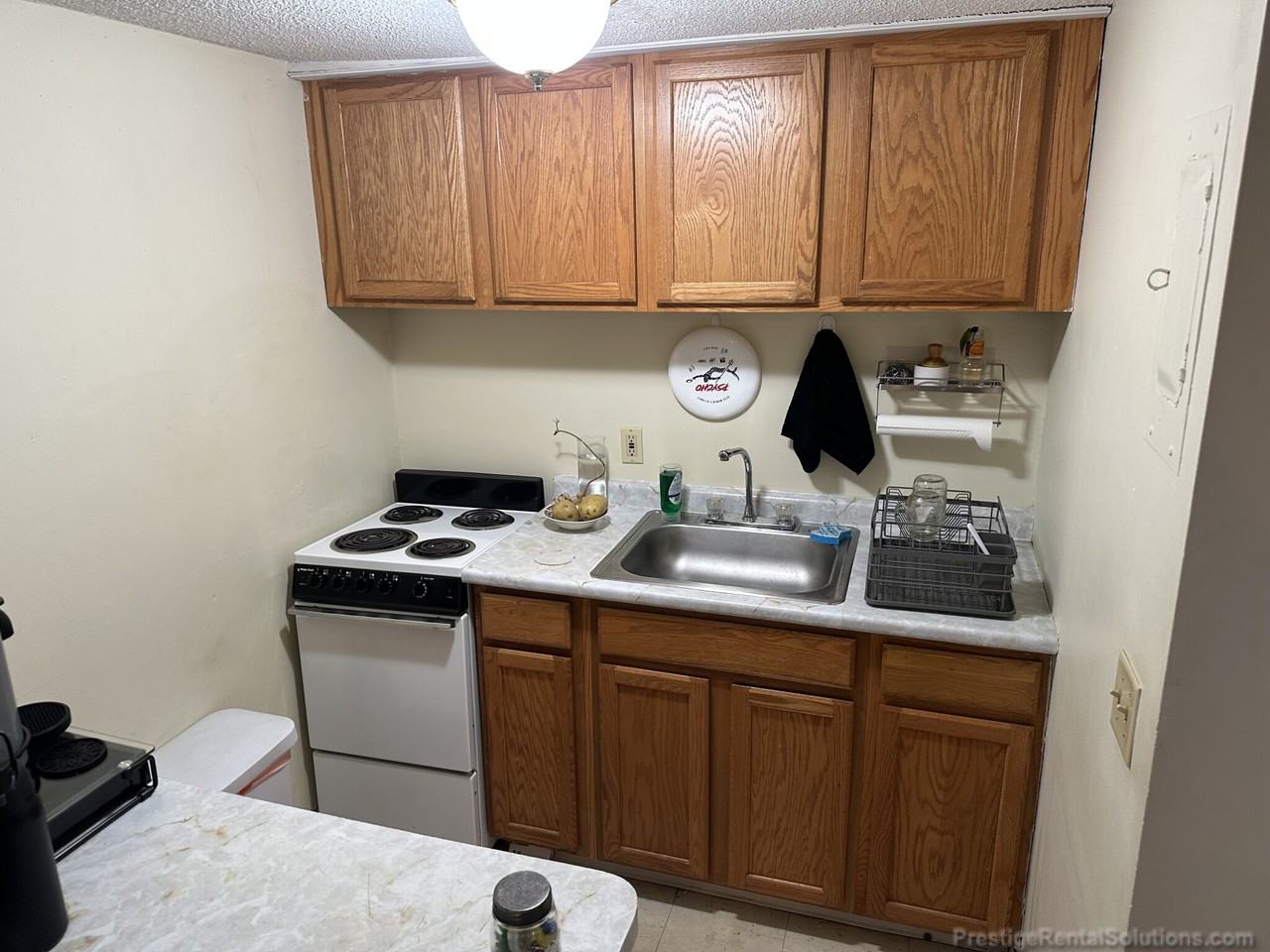 Thorndike St #A - Photo 4 of 10