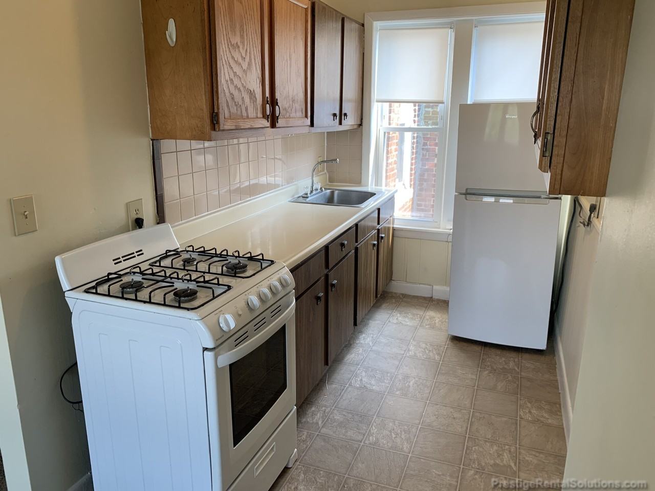 Hyde Park Ave. & Woodlawn #3 - Photo 3 of 11