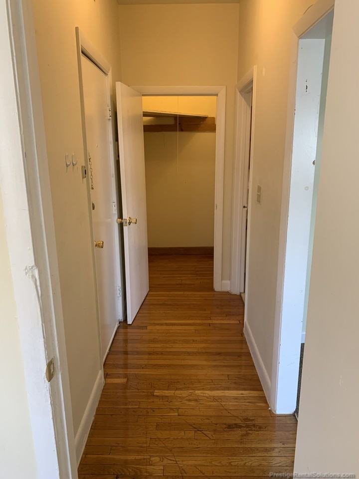 Hyde Park Ave. & Woodlawn #3 - Photo 4 of 11