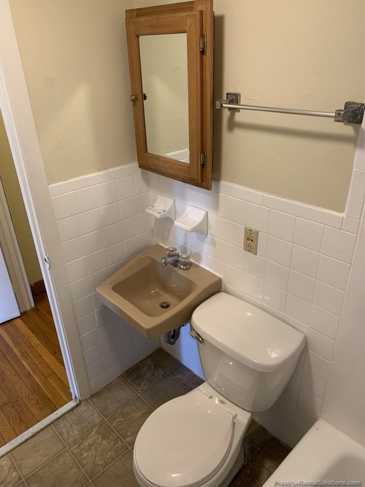 Hyde Park Ave. & Woodlawn #3 - Photo 6 of 11