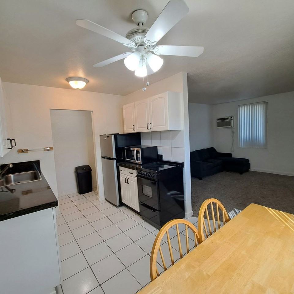 1803 Moser Dr - Photo 3 of 10