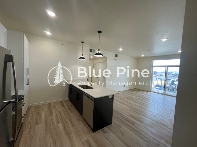 311 E Lorene St #1207 - Photo 2 of 15