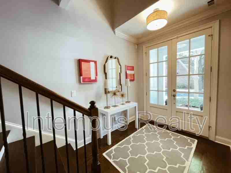 1295 Lullwater Park Cir - Photo 3 of 50