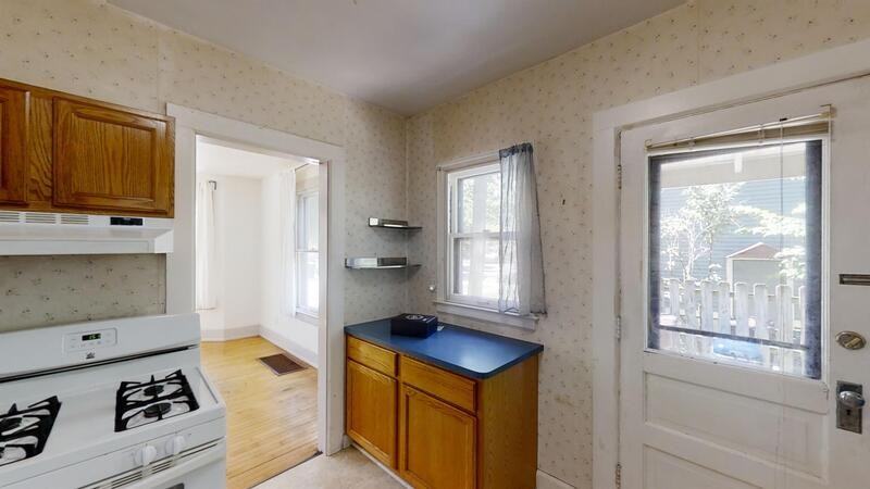 564 S Ashley St - Photo 6 of 13