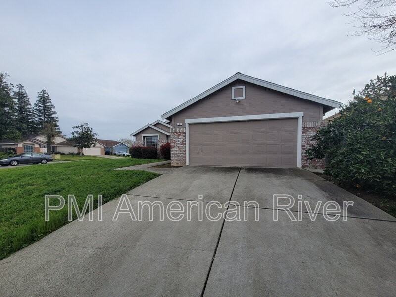 1 Sorbell Ct - Photo 2 of 23