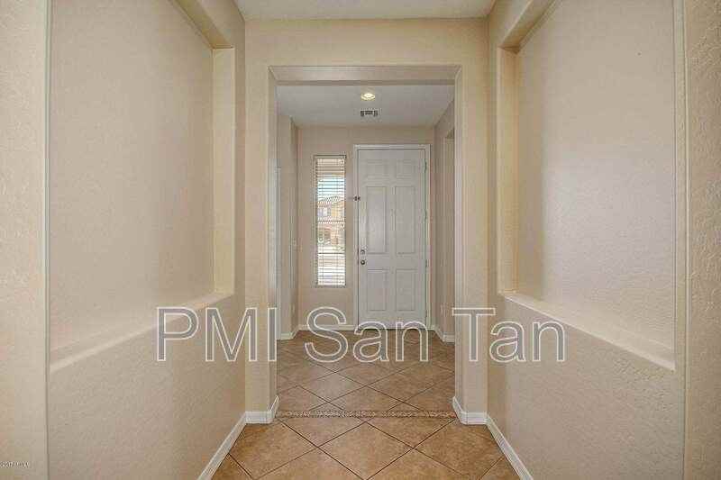 21319 E Alyssa Rd - Photo 3 of 20