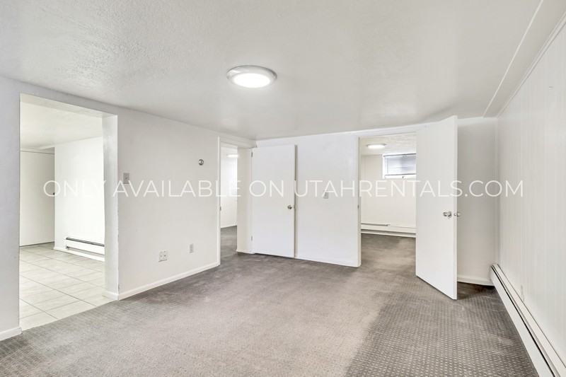 131 E St #2 - Photo 4 of 21