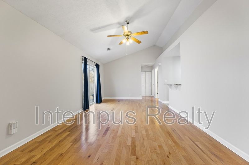 3082 Penn Meade Way - Photo 3 of 21