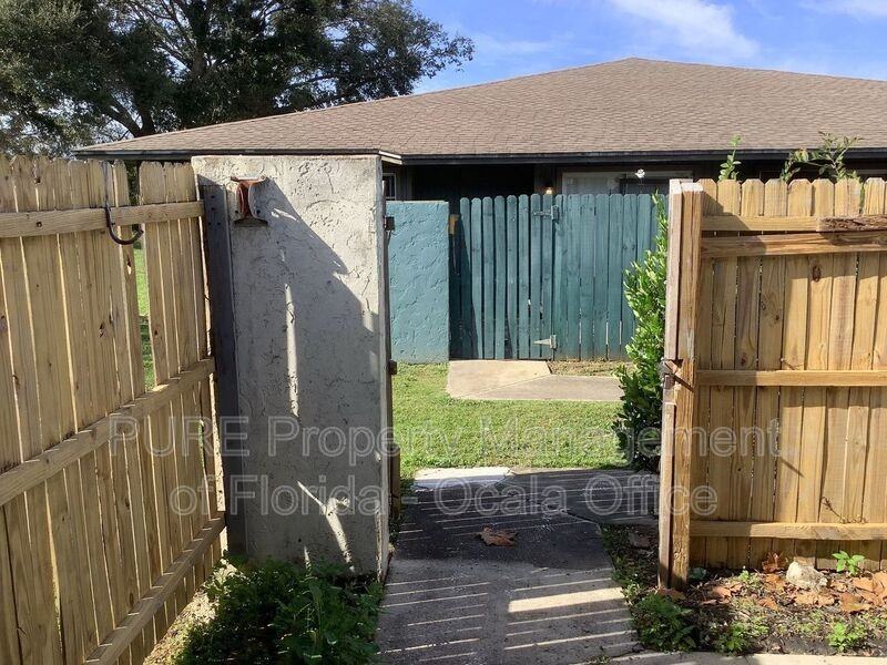 5460 Seplace #B - Photo 2 of 26