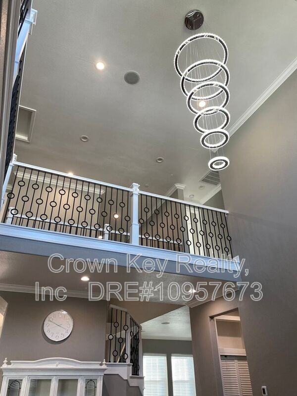 409 Cose Ln - Photo 2 of 50