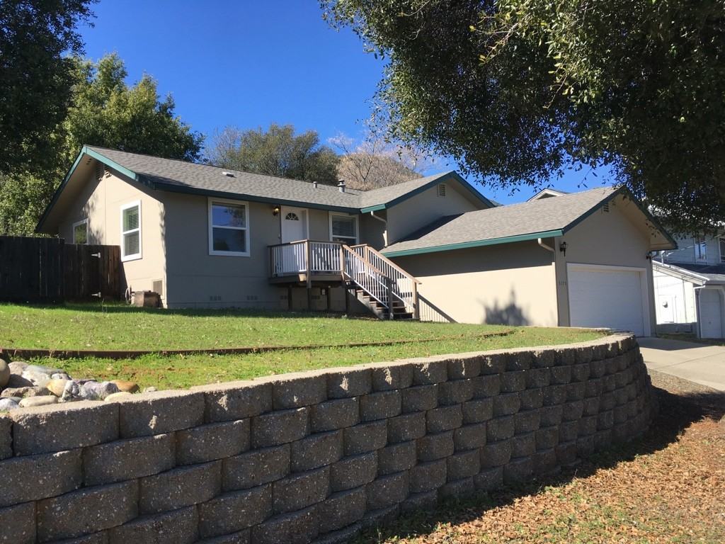 5175 Tomahawk Way - Photo 2 of 29