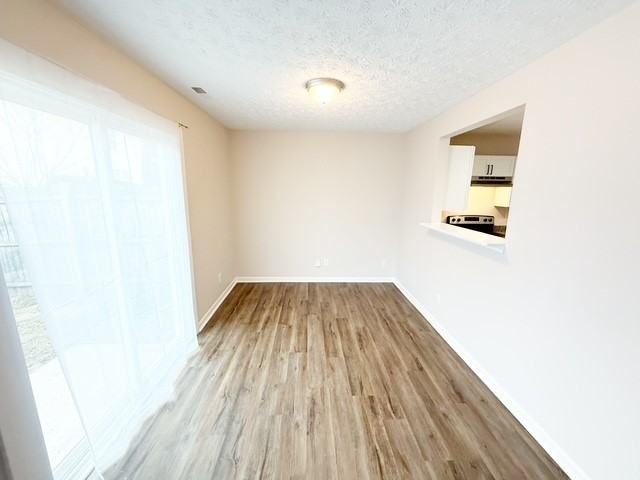 6776 Stanhope Dr - Photo 3 of 5