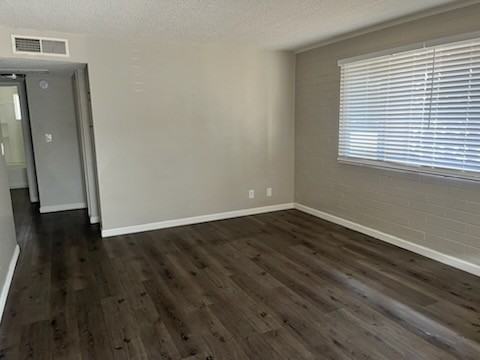 931 N Orange - Photo 2 of 8