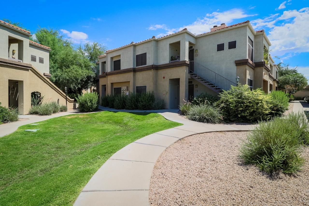 11375 E Sahuaro Dr #1070 - Photo 3 of 30