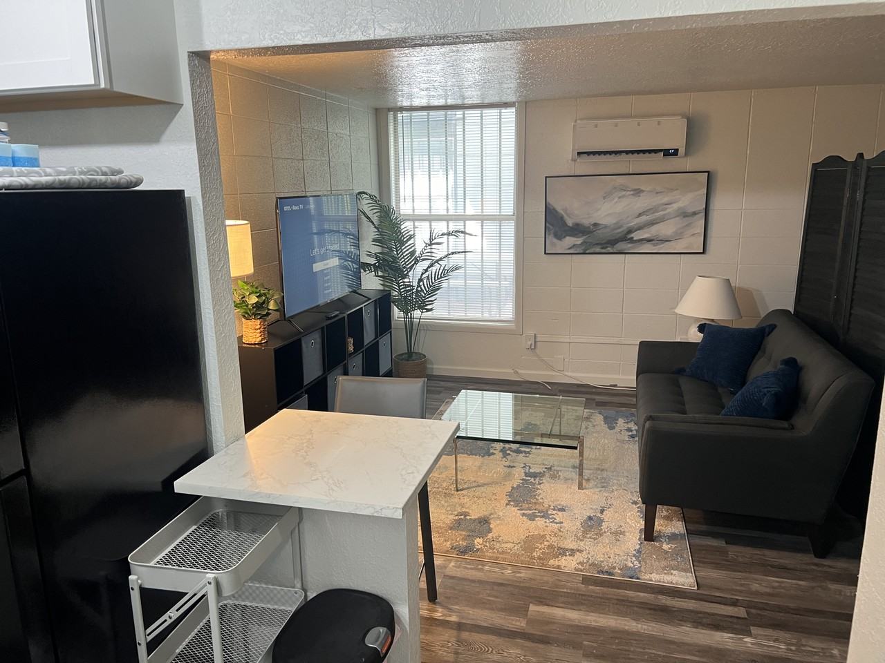 200 Maple St Ne - Photo 2 of 32