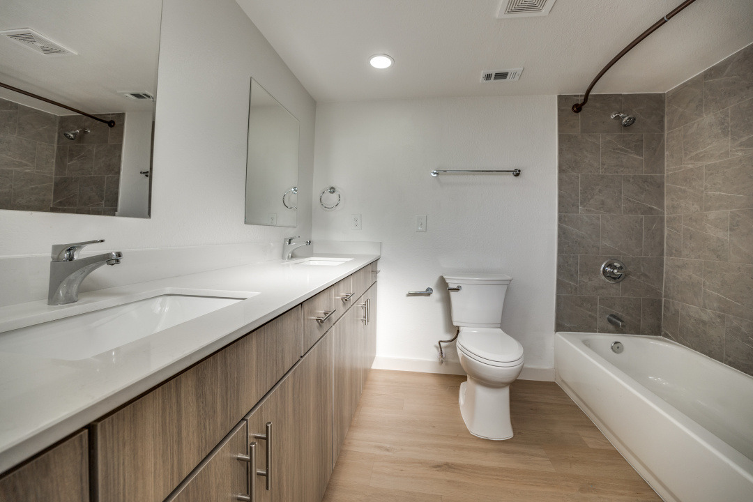 The Gleason - Photo 2 of 30