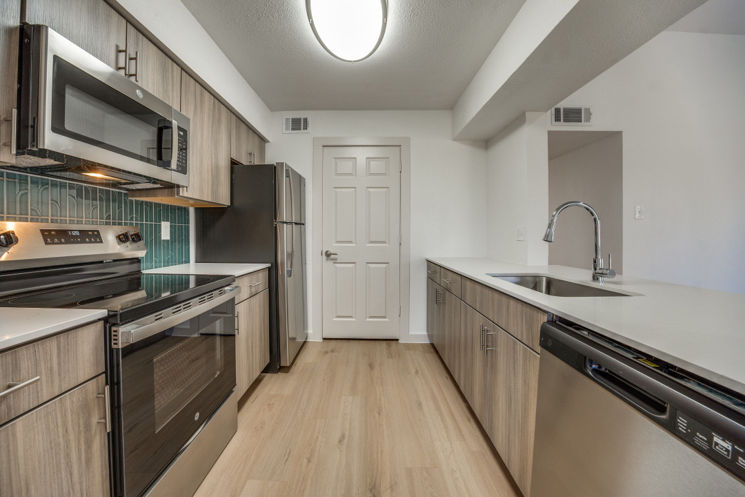 The Gleason - Photo 3 of 30