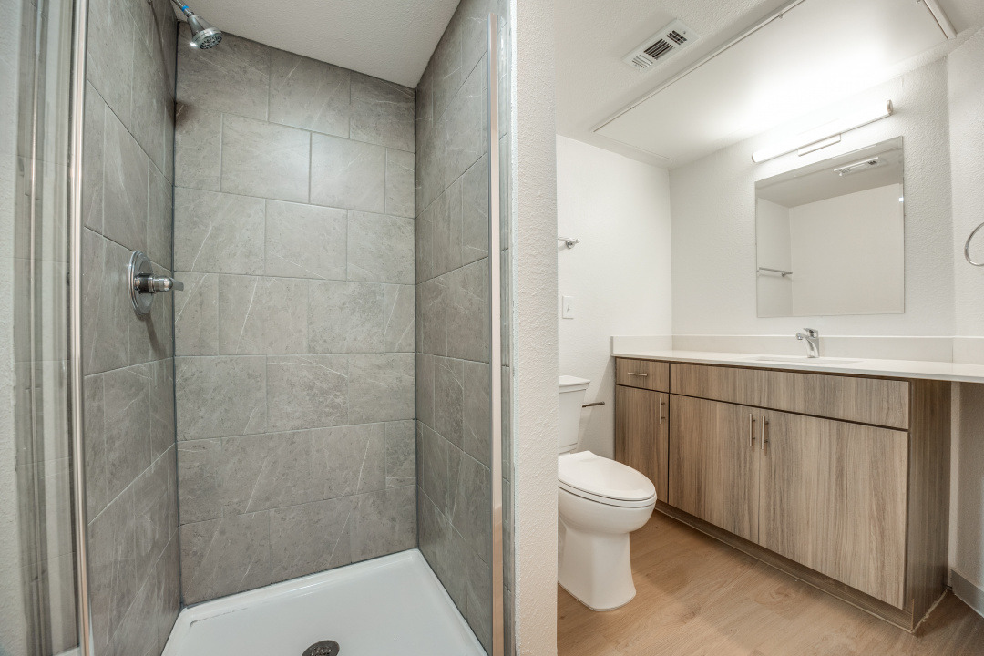 The Gleason - Photo 5 of 30