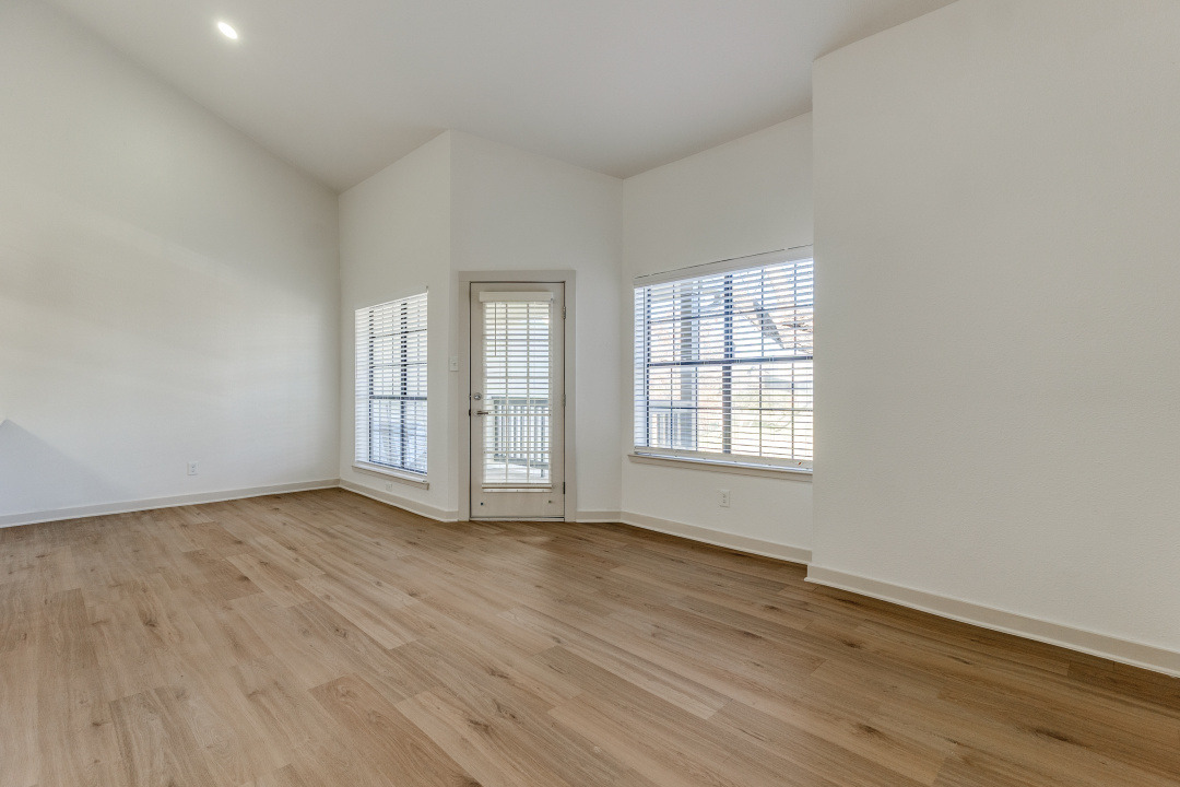 The Gleason - Photo 7 of 30