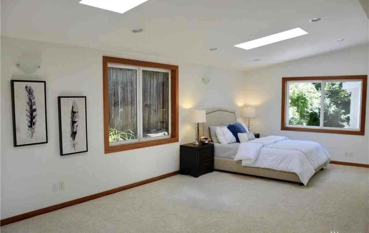 4126 78th Ave SE - Photo 4 of 9