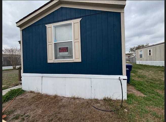 Interstate Highway 69 Access Rd - Photo 2 of 10