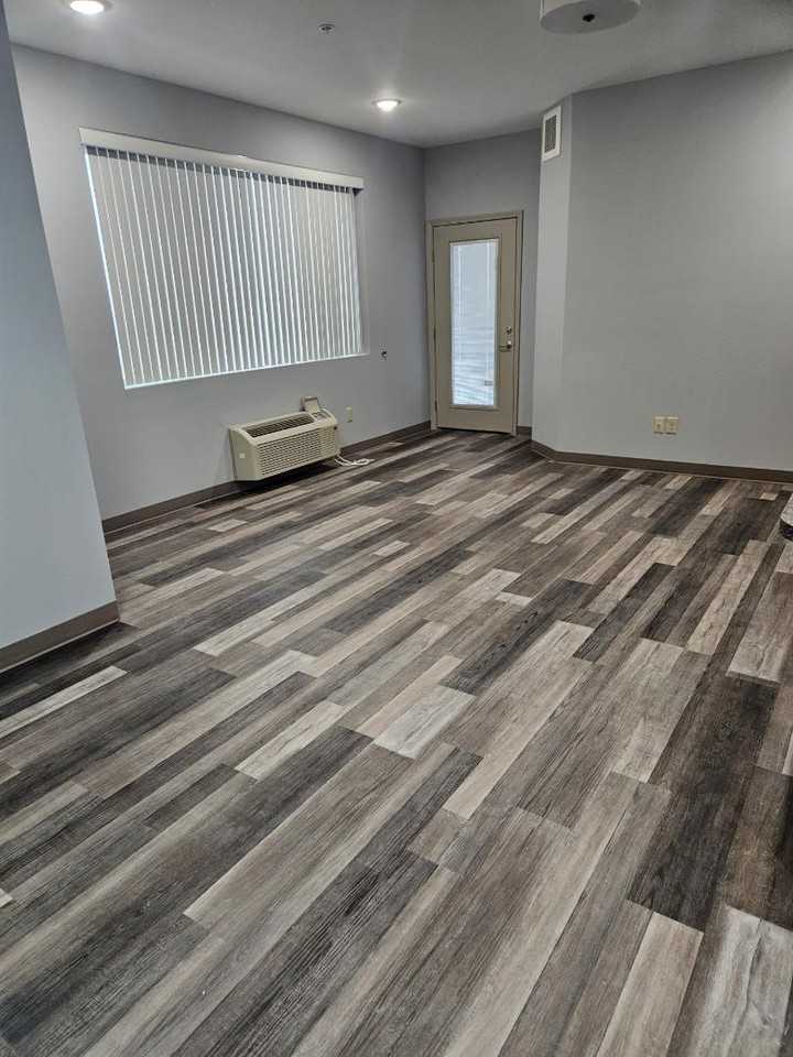 60 Merlot Apartments - Photo 5 of 10