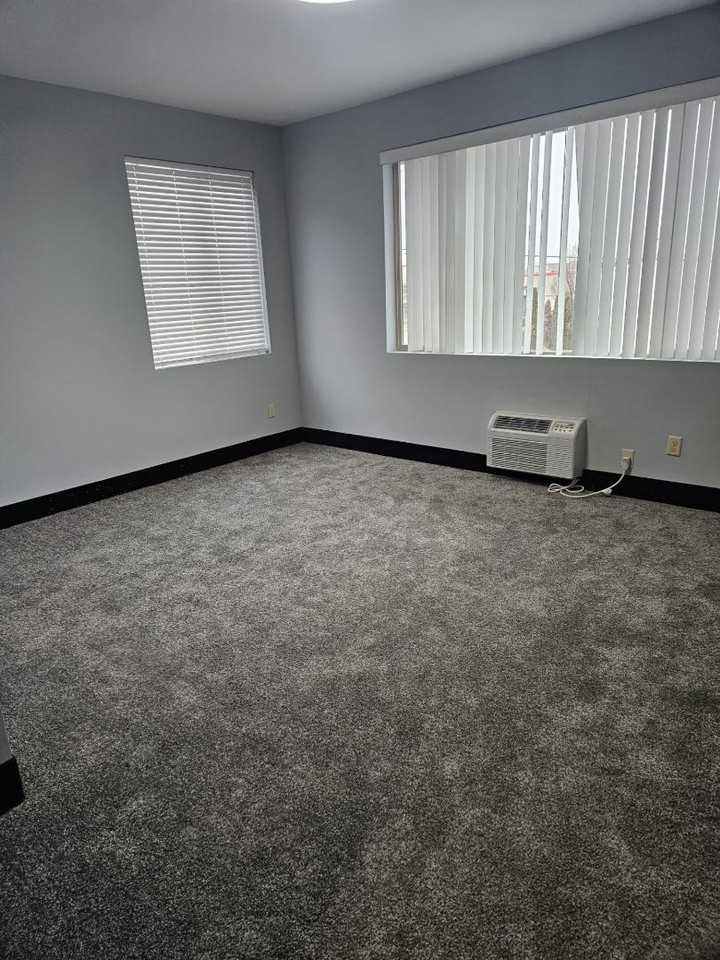 60 Merlot Apartments - Photo 7 of 10