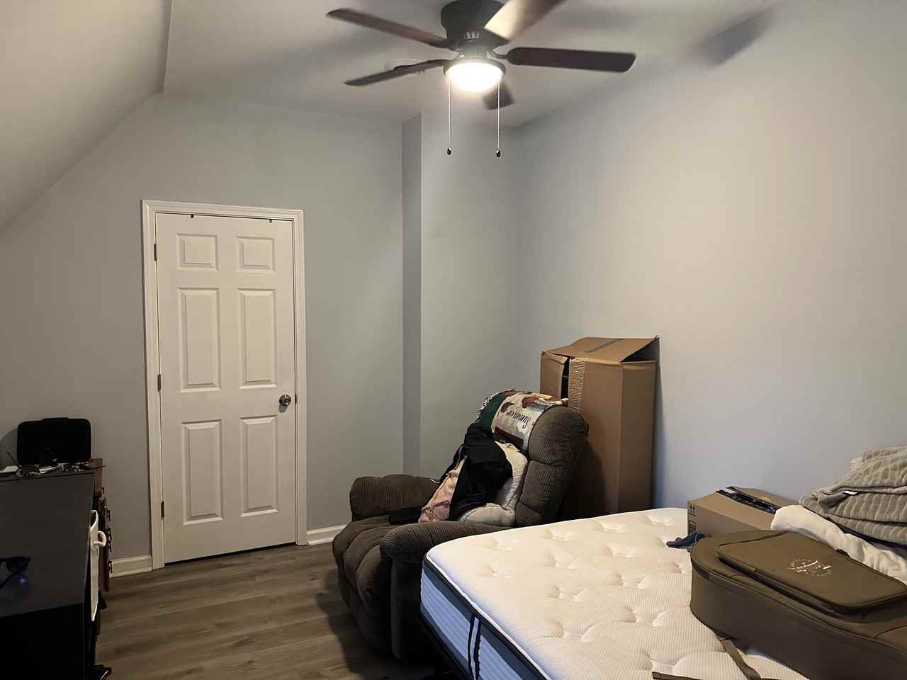 621 N Negley Ave #3rdFL - Photo 5 of 19