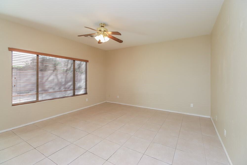 21299 E Lords Way - Photo 5 of 17