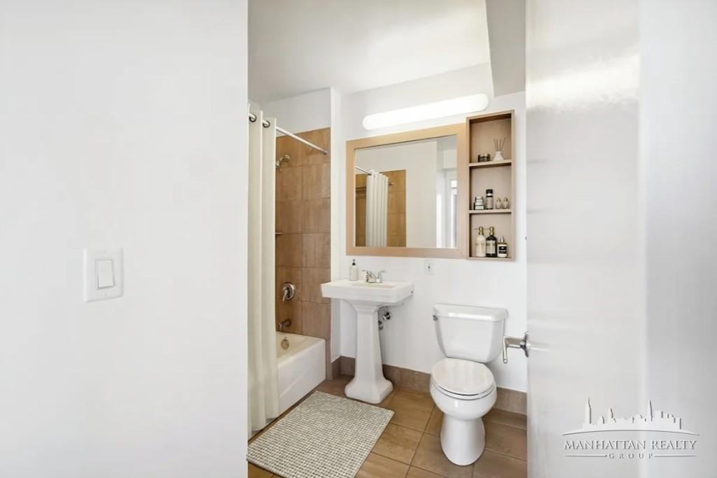 10th Ave #18B - Photo 3 of 10