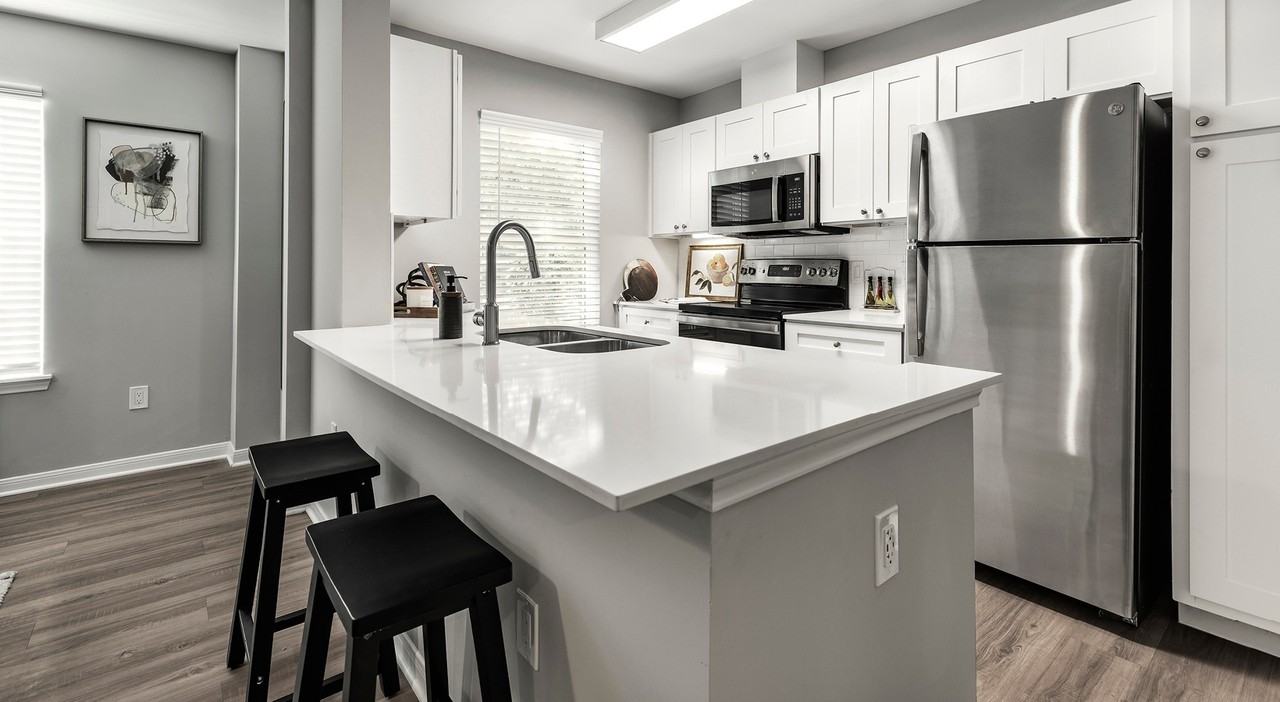 2305 East Riverside Drive A35-3 - Photo 3 of 14