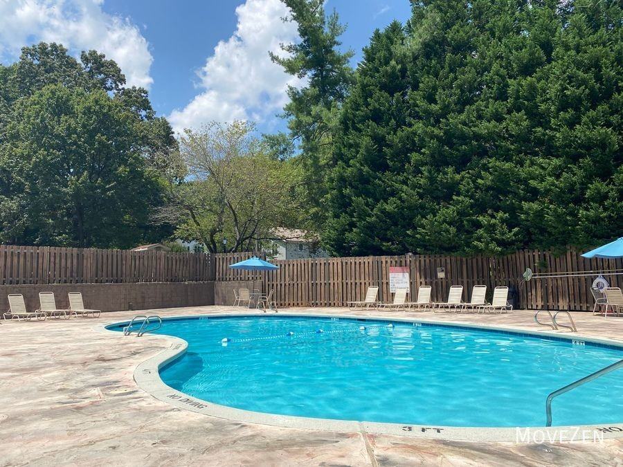 225 Village Ln - Photo 3 of 39