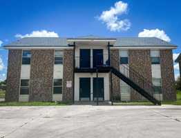 featured image of 1808 Windward Dr #B