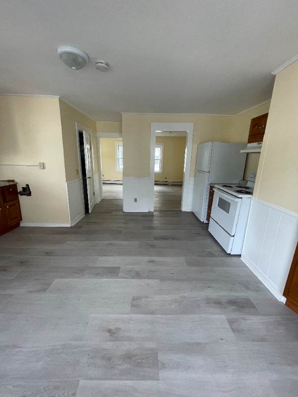 29 Tracey St #2 - Photo 3 of 15